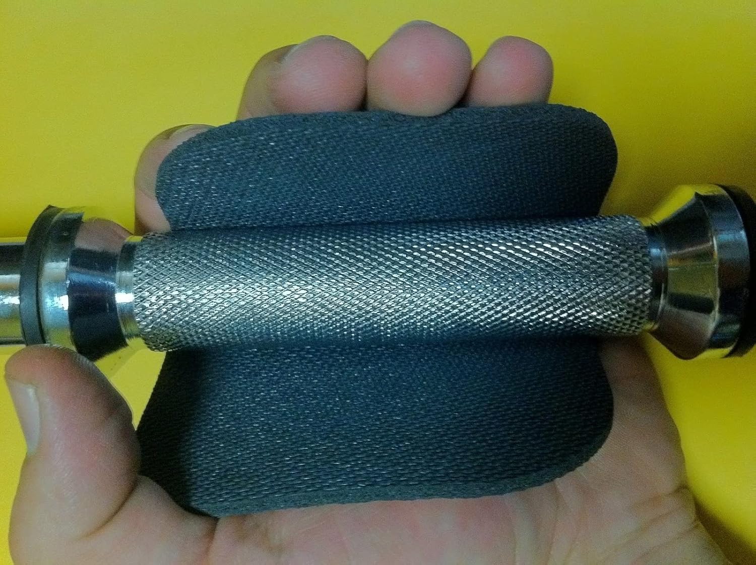 Comfortable & Lightweight Grip Pads for Weightlifting